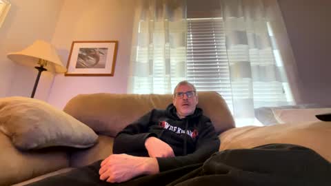 Snapshot of bruce_918 chatting on 02-11-25, 03:18 Bruce online show from 02-11-25, 03:18