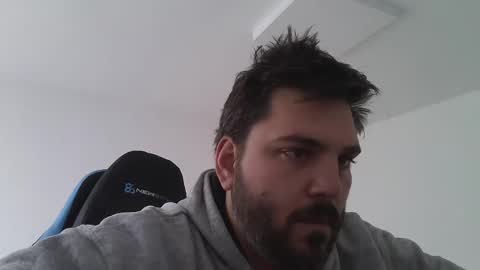 Snapshot of bruce_wayne34 chatting on 01-03-25, 04:37 Bruce Wayne online show from 01-03-25, 04:37