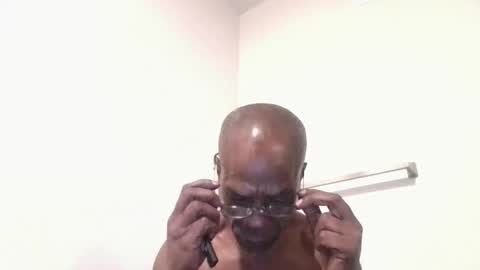 brucebowser online show from 03-08-26, 04:44