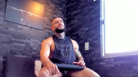 brucedallas online show from 09-21-25, 05:03