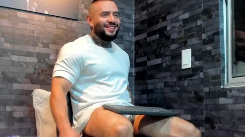 brucedallas online show from 05-02-26, 01:10