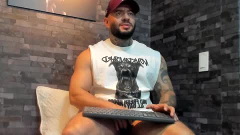 Snapshot of brucedallas chatting on 05-16-26, 12:29 brucedallas online show from 05-16-26, 12:29