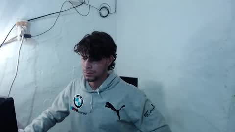 Snapshot of brucewayne1_ chatting on 10-02-25, 12:23 brucewayne1_ online show from 10-02-25, 12:23