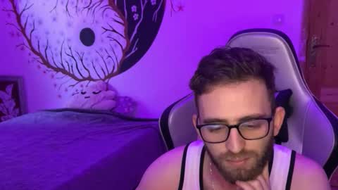 Snapshot of brulink103 chatting on 09-14-25, 02:16 ganjatalks online show from 09-14-25, 02:16