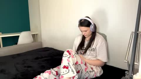 Snapshot of brunaceasor chatting on 05-01-26, 01:05 Luna online show from 05-01-26, 01:05