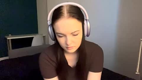 Snapshot of brunaceasor chatting on 05-11-26, 01:06 Luna online show from 05-11-26, 01:06