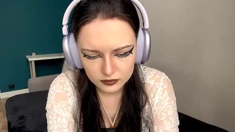 Snapshot of brunaceasor chatting on 05-14-26, 02:13 Luna online show from 05-14-26, 02:13