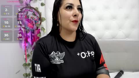 Bruna royale  online show from 04-15-26, 07:58