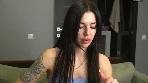 Snapshot of brunette_from_the_moon chatting on 01-11-25, 08:32 Alice online show from 01-11-25, 08:32