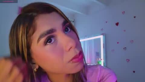 Snapshot of brunetteadams001 chatting on 06-15-26, 01:30 SARAH online show from 06-15-26, 01:30