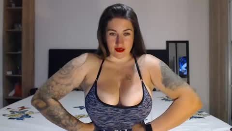 Snapshot of brunettelisa chatting on 07-23-26, 06:28 brunettelisa online show from 07-23-26, 06:28