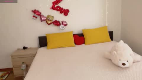 Ellis online show from 11-16-25, 06:19