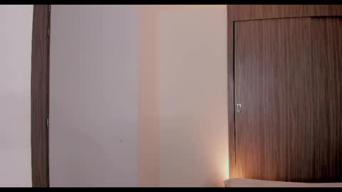     online show from 10-16-25, 08:43