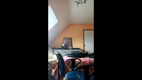 Snapshot of bruno5629 chatting on 05-18-26, 11:27 bruno5629 online show from 05-18-26, 11:27