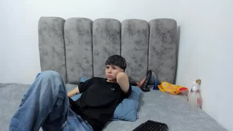 Snapshot of bruno_cruz chatting on 04-19-26, 02:33 Bruno Cruz online show from 04-19-26, 02:33