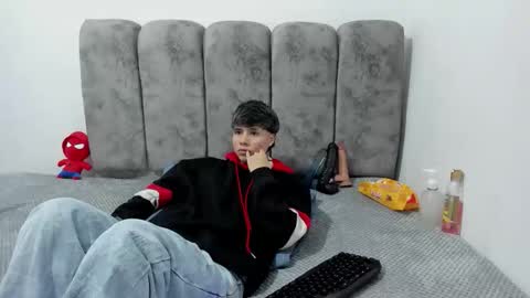 Snapshot of bruno_cruz chatting on 04-22-26, 02:25 Bruno Cruz online show from 04-22-26, 02:25