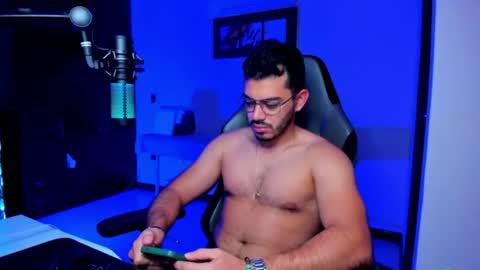 Snapshot of bruno_diaz31 chatting on 06-17-26, 12:29 Bruno online show from 06-17-26, 12:29