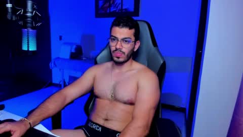 Snapshot of bruno_diaz31 chatting on 07-04-26, 04:07 Bruno online show from 07-04-26, 04:07