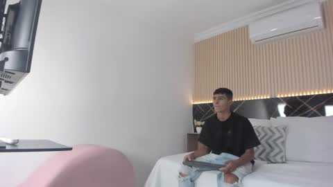 Bruno online show from 06-22-26, 07:11