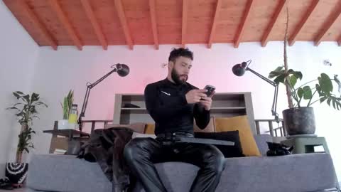 Andres Suarez online show from 02-16-26, 03:08