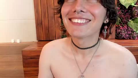 Snapshot of brunodeluca_ chatting on 06-08-26, 01:39 Bruno online show from 06-08-26, 01:39