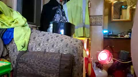 Snapshot of brushsquach chatting on 12-31-24, 11:09 Steve... aka SkinnieDippin aka TimberTramp online show from 12-31-24, 11:09