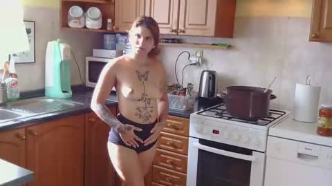 brutecia online show from 10-11-25, 08:57