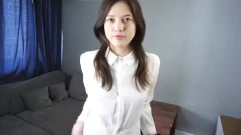 Snapshot of bryannavallely chatting on 05-21-26, 12:23 Kate online show from 05-21-26, 12:23