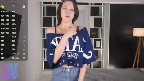 Snapshot of bryannavallely chatting on 06-28-26, 02:56 Kate online show from 06-28-26, 02:56