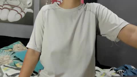 Snapshot of bryce_evans chatting on 11-15-25, 08:16 B R Y C E online show from 11-15-25, 08:16