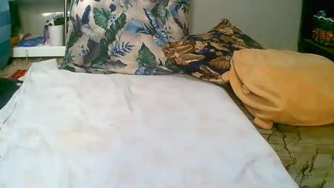 dee online show from 02-08-25, 05:18