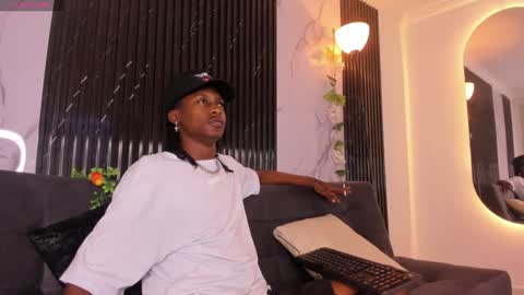 Bryxon  online show from 02-06-25, 11:54