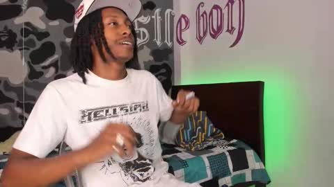 Bryxon  online show from 12-16-25, 10:59