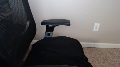 Snapshot of bsteven912 chatting on 06-22-26, 04:48 bsteven912 online show from 06-22-26, 04:48
