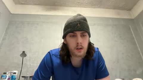 Snapshot of bubbahumps chatting on 05-18-26, 11:43 bubbahumps online show from 05-18-26, 11:43