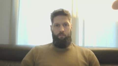 bubblebee1982 online show from 12-05-24, 02:44