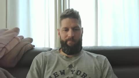 bubblebee1982 online show from 01-11-25, 01:01