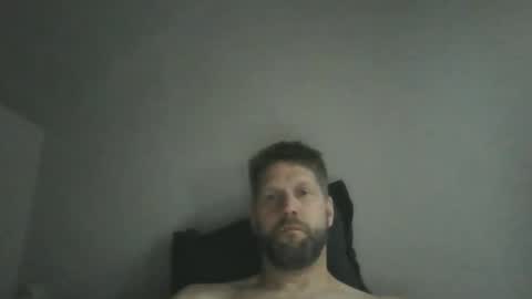 Snapshot of bubblebee1982 chatting on 05-31-26, 05:20 bubblebee1982 online show from 05-31-26, 05:20