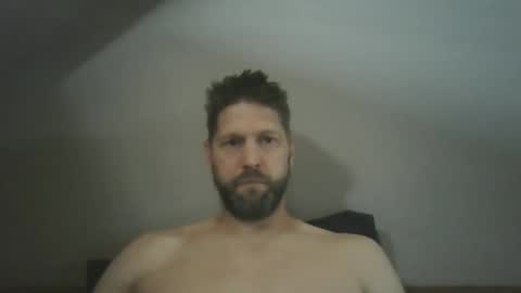 Snapshot of bubblebee1982 chatting on 06-03-26, 02:19 bubblebee1982 online show from 06-03-26, 02:19