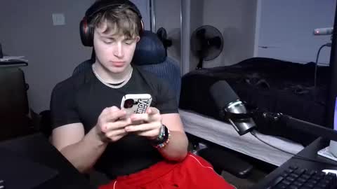 BubblebuttBdn online show from 10-15-25, 02:22