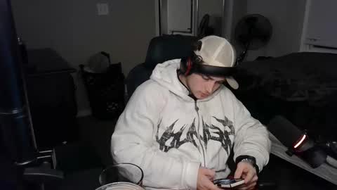 BubblebuttBdn online show from 10-31-25, 03:51