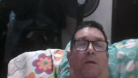 Snapshot of buchs32 chatting on 06-18-26, 05:08 buchs32 online show from 06-18-26, 05:08