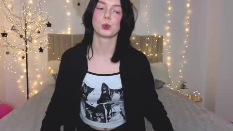 Leona online show from 01-15-26, 07:13