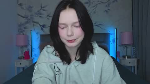 Leona online show from 02-06-26, 10:57