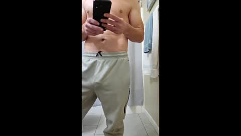 Snapshot of buckwildbrad37 chatting on 12-04-25, 04:48 buckwildbrad37 online show from 12-04-25, 04:48