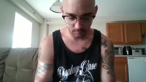 Snapshot of bud42o chatting on 10-05-25, 02:04 Bud42o online show from 10-05-25, 02:04