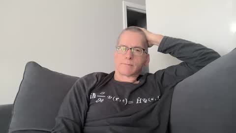 Snapshot of budman004 chatting on 11-04-25, 04:17 budman004 online show from 11-04-25, 04:17