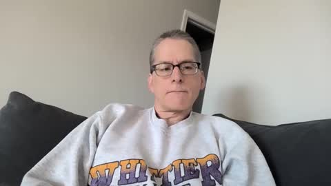Snapshot of budman004 chatting on 03-22-26, 02:31 budman004 online show from 03-22-26, 02:31