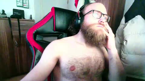 Snapshot of buhalteris chatting on 05-27-26, 05:21 Lukas online show from 05-27-26, 05:21