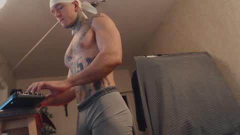 Dmitriy  online show from 02-04-25, 08:49